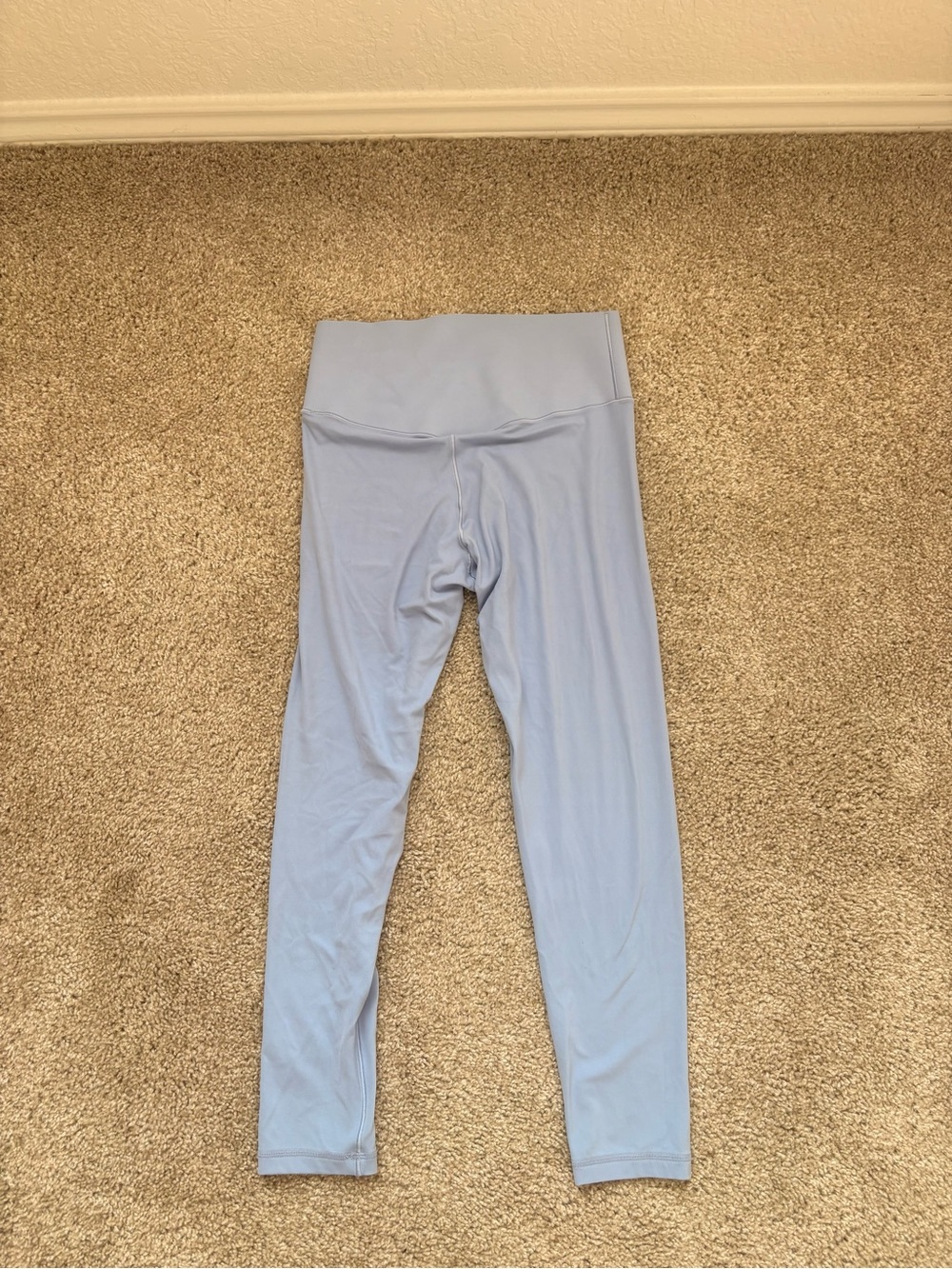 High-Waist Leggings in Light Blue - Picture 2 of 3